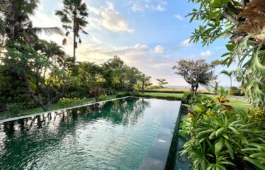 5 Bedroom Villa for Sale in Lovina Beachfront!