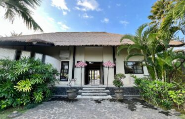 5 Bedroom Villa for Sale in Lovina Beachfront!