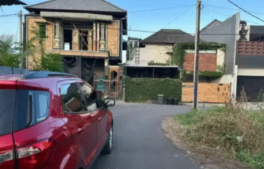 Tanah Keramas Lingkungan Villa