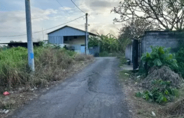 Tanah Keramas Lingkungan Villa